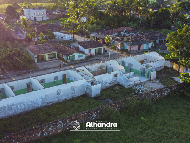 Escola municipal no bairro Salgadinho, em Alhandra, recebe serviços de adequações e melhorias
