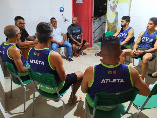 SEJUV recebe equipe de maratonistas Corta Vento e discute planejamento esportivo para 2025, em Alhandra