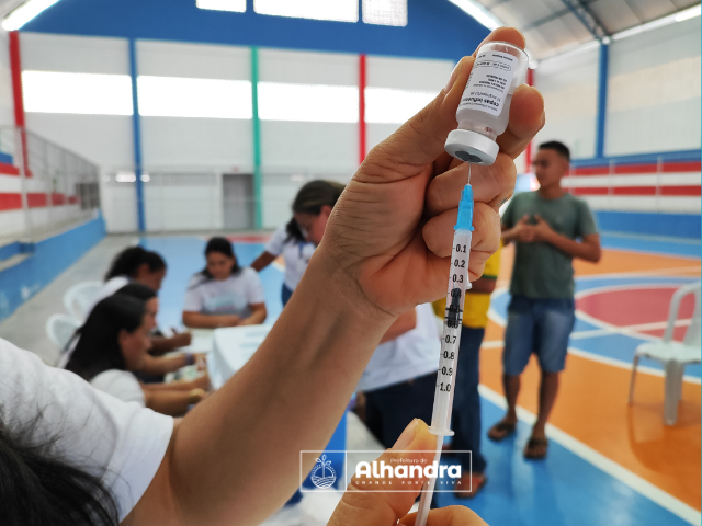 Dia D de vacinação contra a gripe influenza, em Alhandra, fez população procurar as UBS’s; em Mata Redonda os atendimentos aconteceram no ginásio