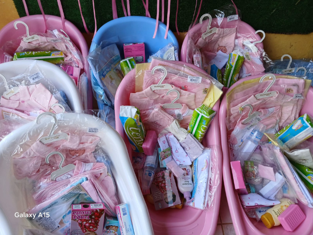 Prefeitura de Alhandra distribui enxovais a gestantes acompanhadas pela Assistência Social, por meio do CRAS