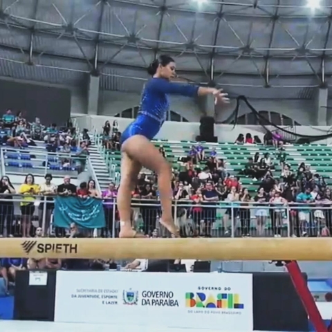 Ginasta Isabel dos Santos leva Alhandra ao topo com destaque nacional na ginástica artística