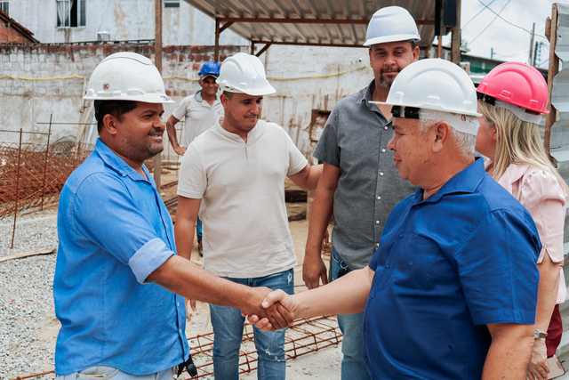 Com obra em ritmo acelerado, nova Prefeitura de Alhandra ganha forma e transforma o cenário urbano da cidade