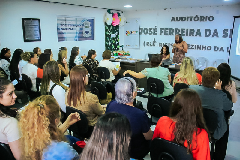 Alhandra realiza capacitação para fortalecer atuação do Conselho Municipal dos Direitos da Pessoa Idosa