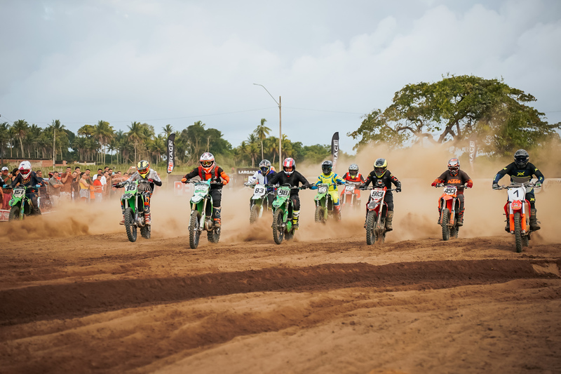 Velocross da Padroeira movimenta Alhandra, reúne grande público e consolida evento no calendário do município